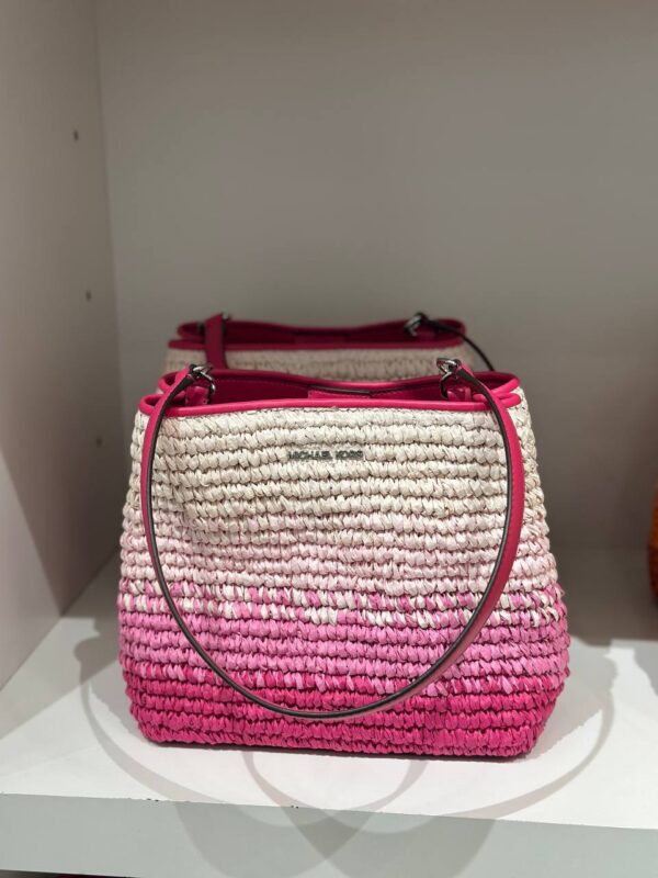 [Pre Order]-Michael Kors Pratt Medium Ombré Straw Shoulder Bag (Dragonfruit) BEST DEAL - Image 2