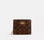 Coach Snap Wallet In Signature Chenille (Chenille)