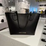 Marc Jacobs Leather Tote Bag 4P5HTT001H01-001 (Black)1