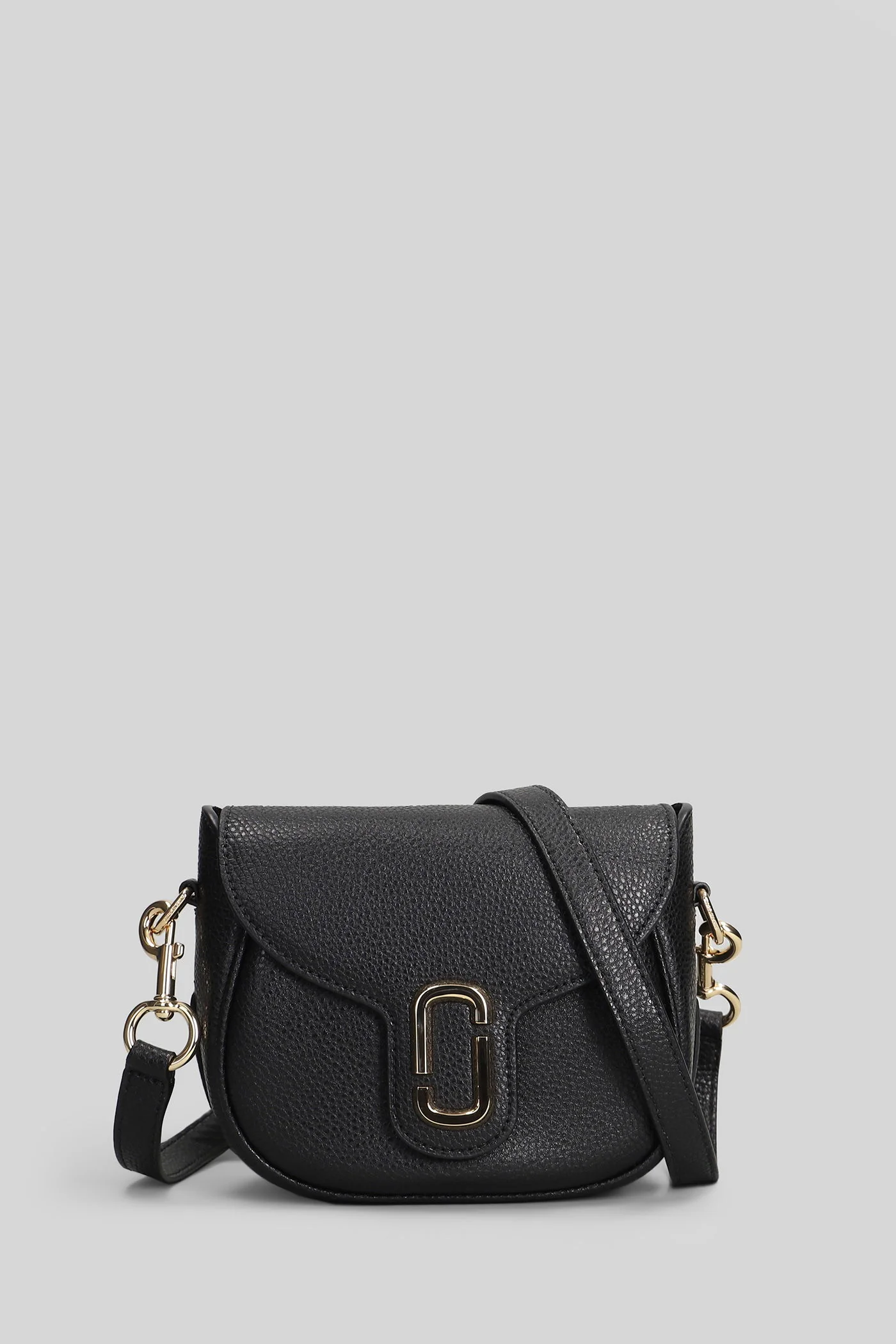 2F5HCR018H01 BLACK