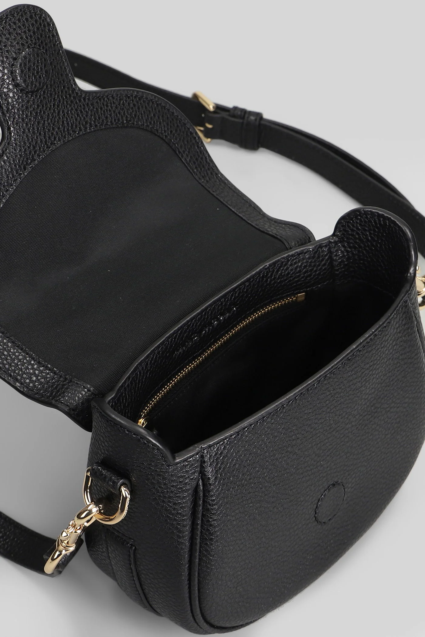 2F5HCR018H01 BLACKC