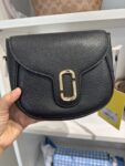 2F5HCR018H01 BLACK