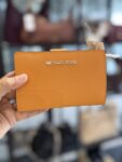 35F7GTVF2L ORANGEE