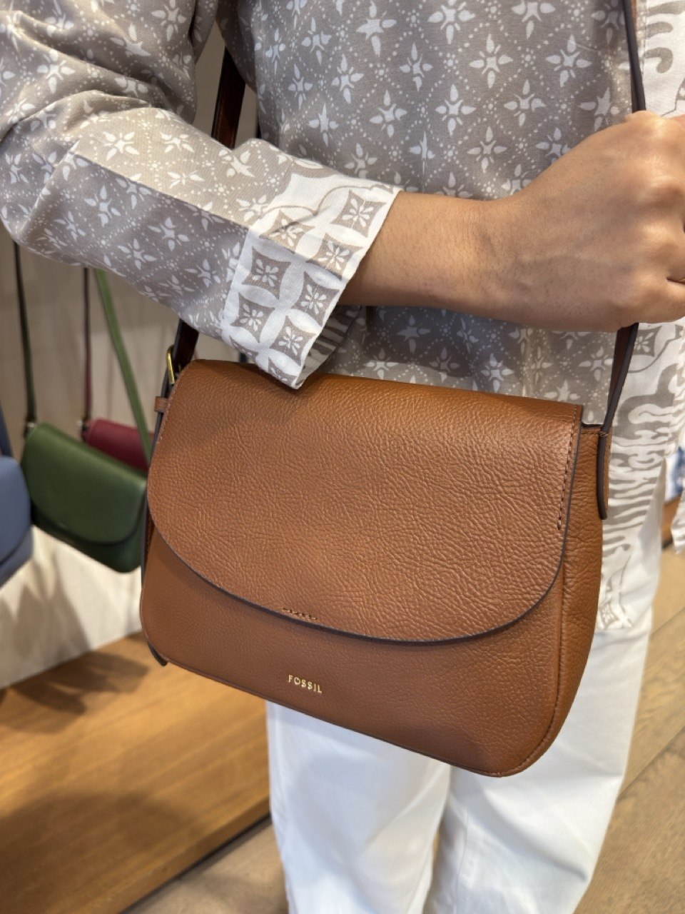 SHB3306210 BROWND