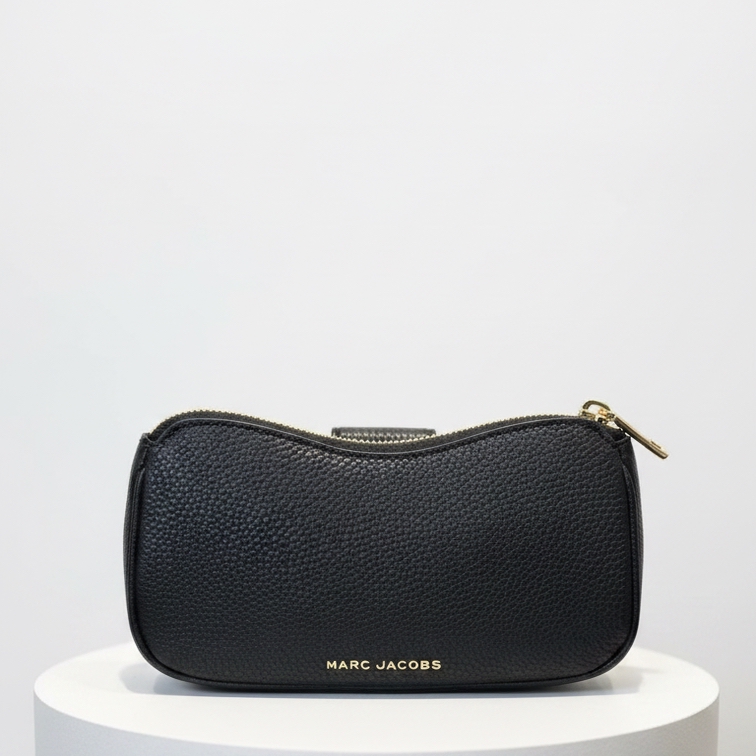Marc Jacobs Signet Turnlock Wristlet (Black)3