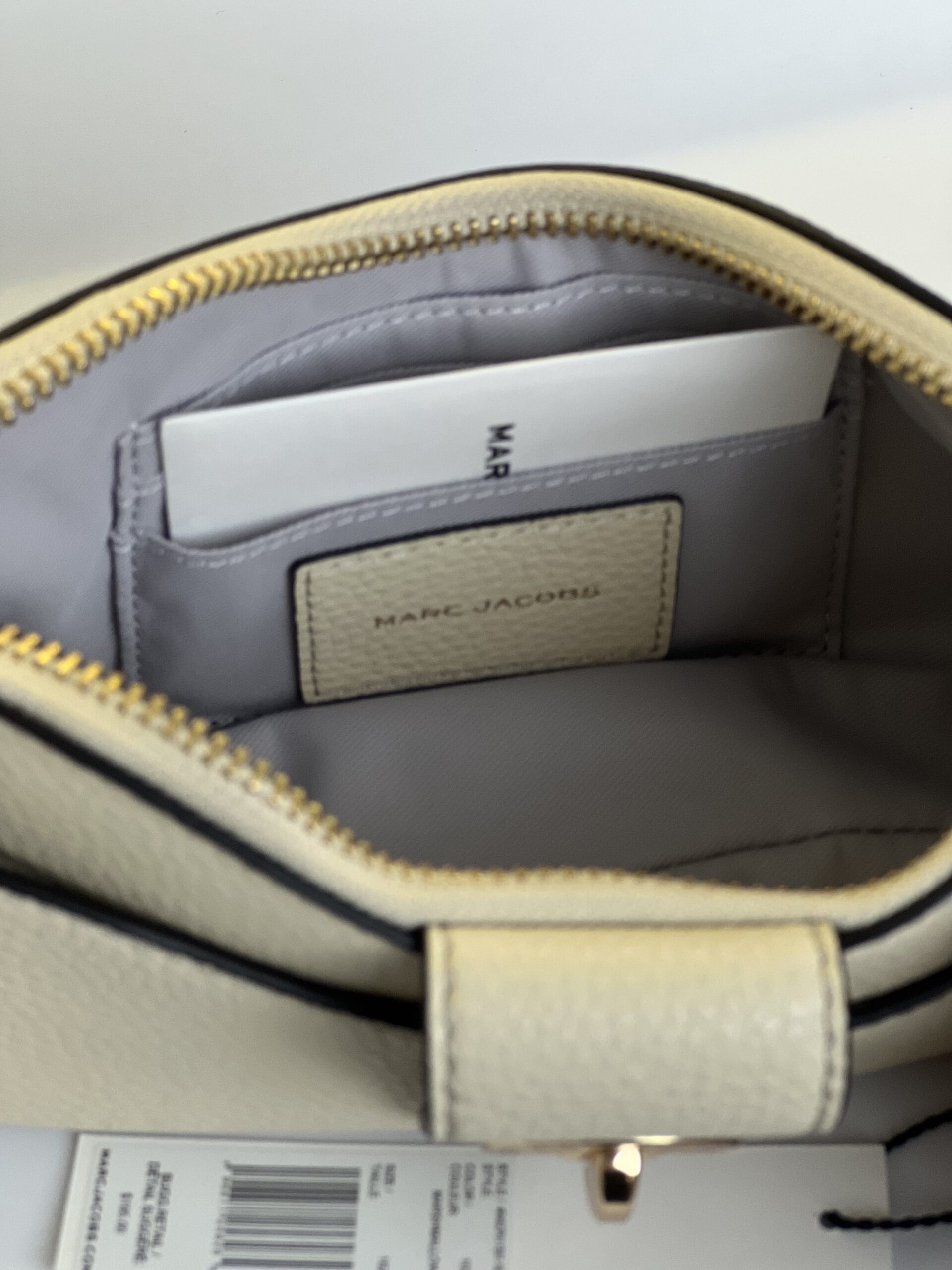 Marc Jacobs Signet Turnlock Wristlet (Marshmallow)